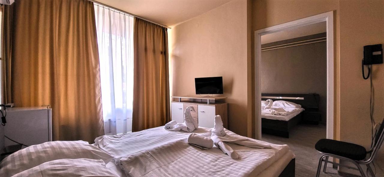 Hotel Korona Шиофок Экстерьер фото