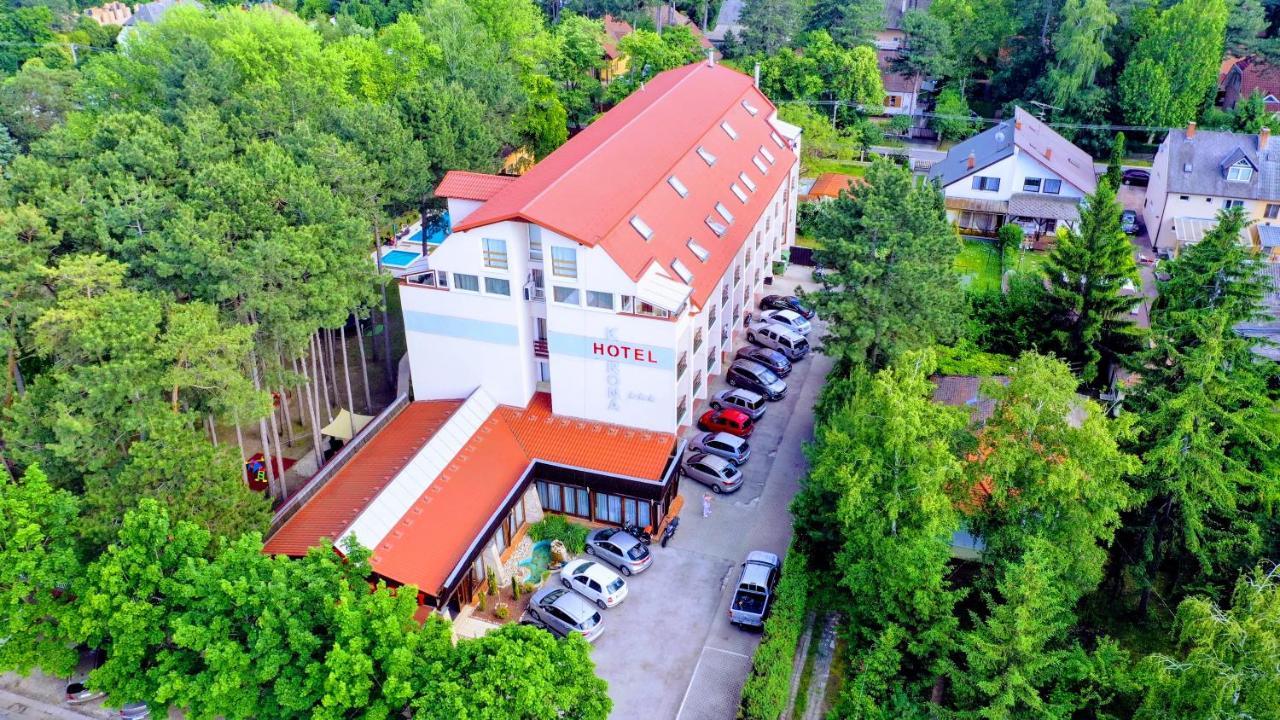 Hotel Korona Шиофок Экстерьер фото