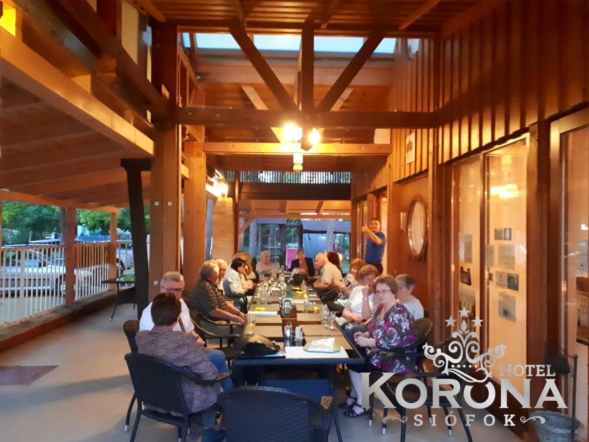 Hotel Korona Шиофок Экстерьер фото